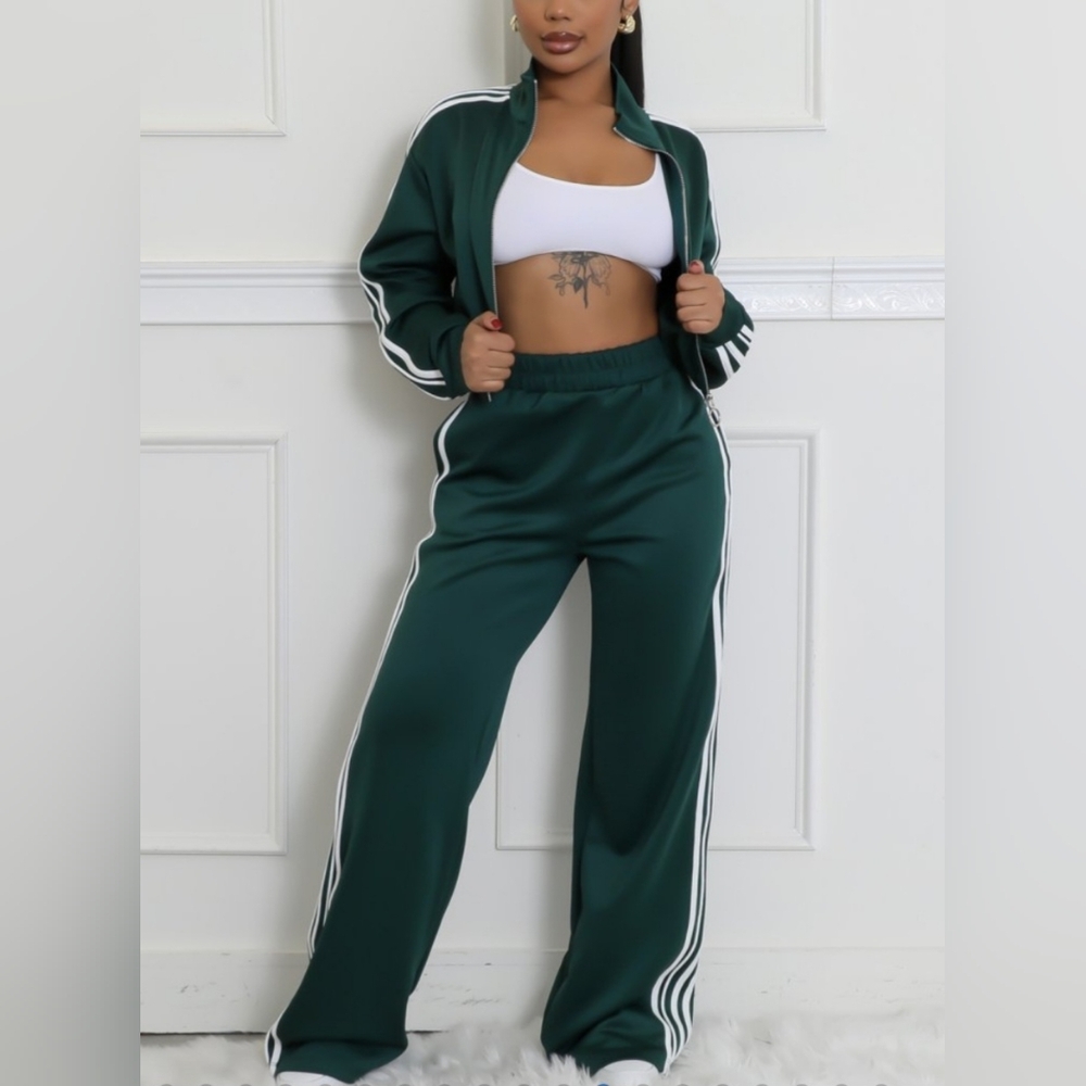 027. STRIPE TRACK SUIT - Picture 2 of 4
